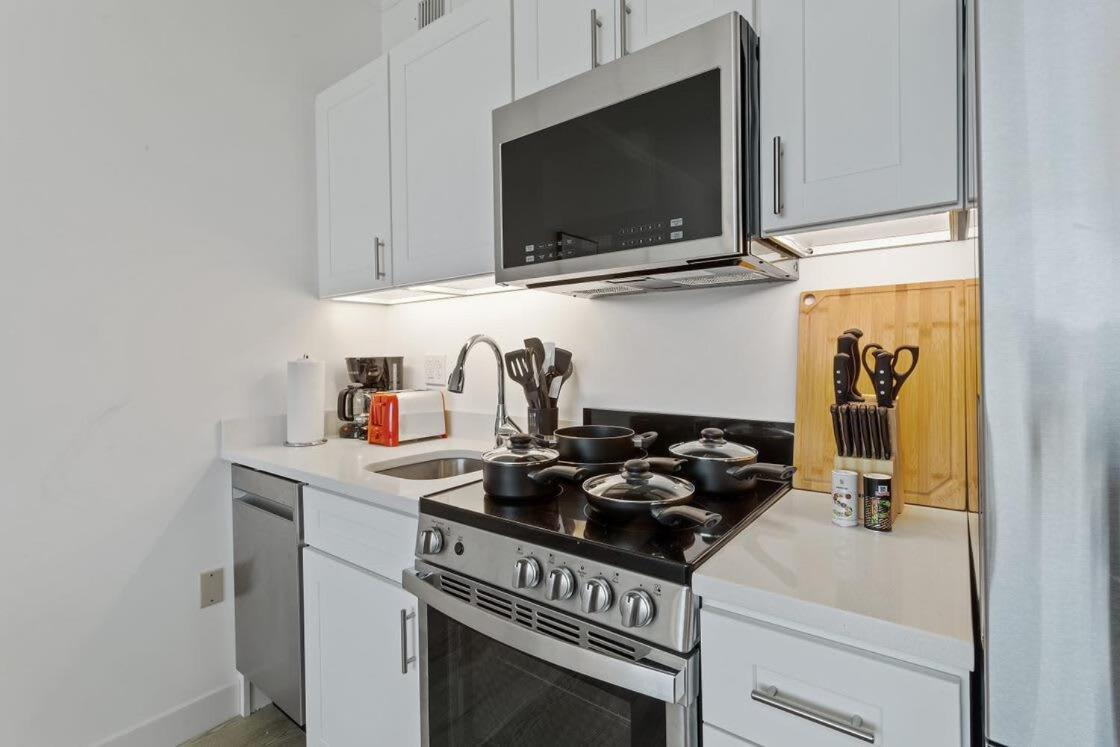 Boardwalk Cozysuites W Kitchen 51 *
